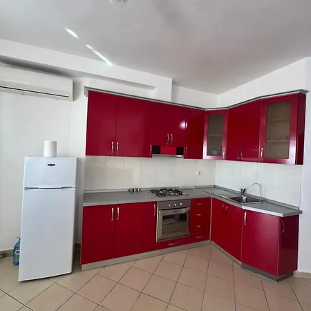 Apartment Sunkissed Golem (Tirana)